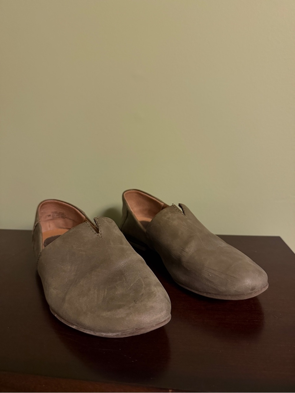 b.o.c. Olive Slip-On Leather Flats Loafers